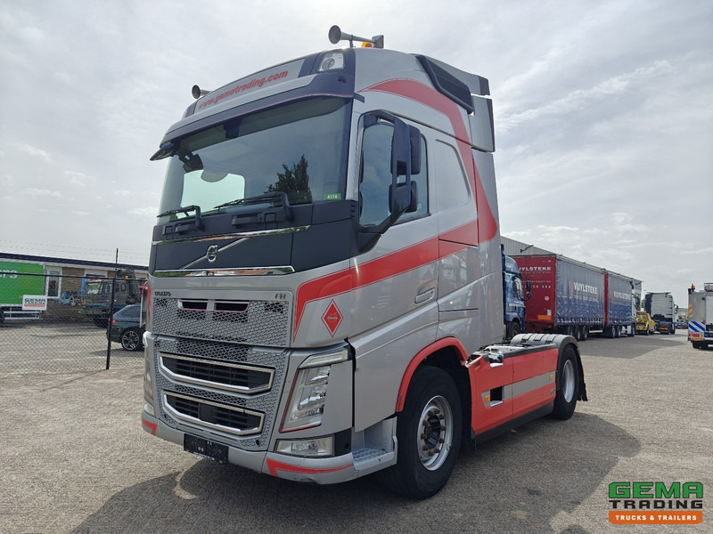Volvo FH460 4x2 Globetrotter Euro6 - JB - KiepHydrauliek - Dubbele Tanks - 12/2025 APK - Vilkikas: foto 1 Volvo FH460 4x2 Globetrotter Euro6 - JB - KiepHydrauliek - Dubbele Tanks - 12/2025 APK - Vilkikas: foto 1