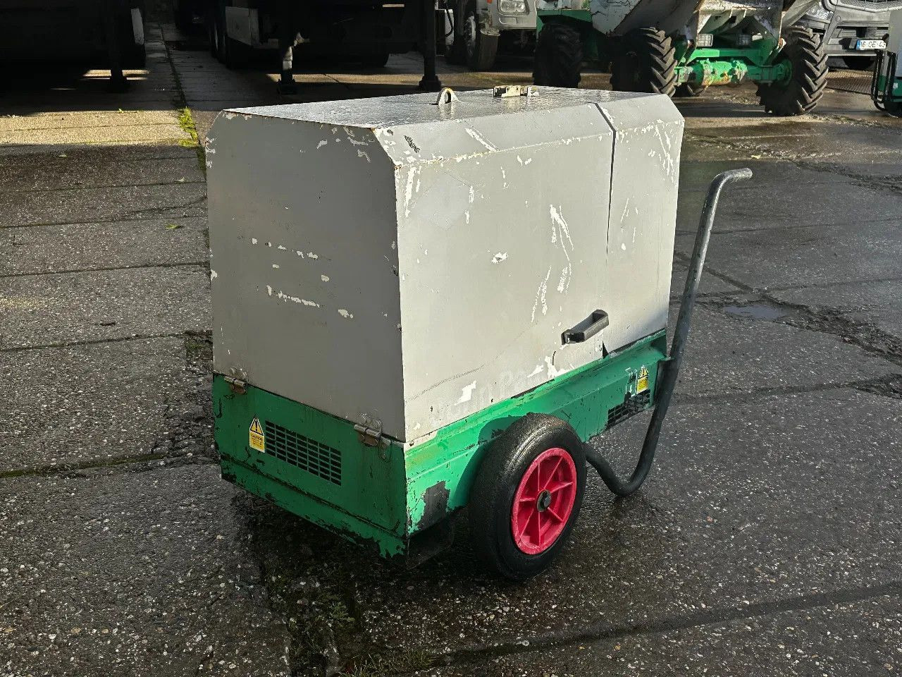 HARRINGTON HRD060D 6 KVA GENERATOR 110V+230V HARRINGTON HRD060D 6 KVA GENERATOR 110V+2 - Elektrinis generatorius: foto 5 HARRINGTON HRD060D 6 KVA GENERATOR 110V+230V HARRINGTON HRD060D 6 KVA GENERATOR 110V+2 - Elektrinis generatorius: foto 5