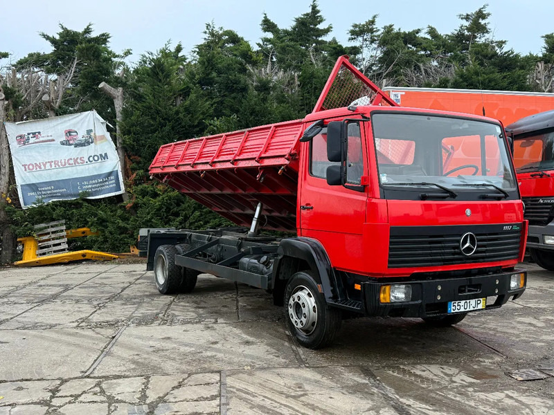 Mercedes-Benz 1117 4X2 Spring/Spring Tipper 6 Gear manual*New condition* - Savivartis sunkvežimis: foto 1 Mercedes-Benz 1117 4X2 Spring/Spring Tipper 6 Gear manual*New condition* - Savivartis sunkvežimis: foto 1