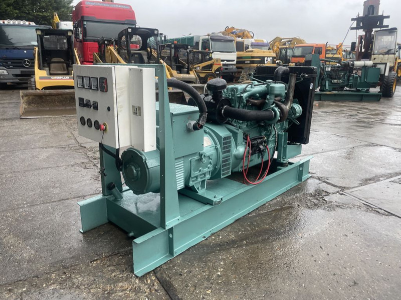 Perkins 85 KVA Generator 3 Phase - Elektrinis generatorius: foto 4 Perkins 85 KVA Generator 3 Phase - Elektrinis generatorius: foto 4