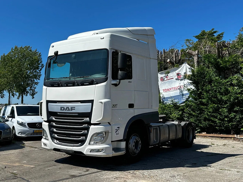 DAF XF 460 4X2 Tractor-unit Spring/Air Retarder ACC Euro6 - Vilkikas: foto 2 DAF XF 460 4X2 Tractor-unit Spring/Air Retarder ACC Euro6 - Vilkikas: foto 2