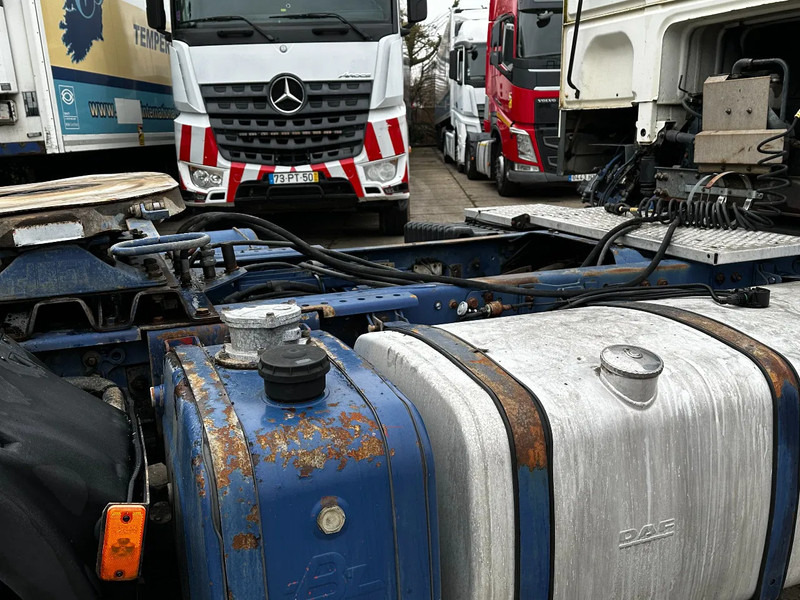 DAF XF 95.380 4X2 Tractor-unit Spring/Air ZF Manual Euro2 PTO - Vilkikas: foto 5 DAF XF 95.380 4X2 Tractor-unit Spring/Air ZF Manual Euro2 PTO - Vilkikas: foto 5