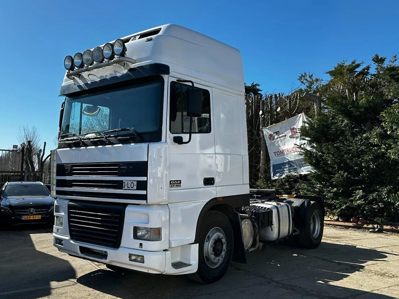 DAF XF 95.480 4X2 Tractor-unit Spring/Air ZF Manual - Vilkikas: foto 2 DAF XF 95.480 4X2 Tractor-unit Spring/Air ZF Manual - Vilkikas: foto 2