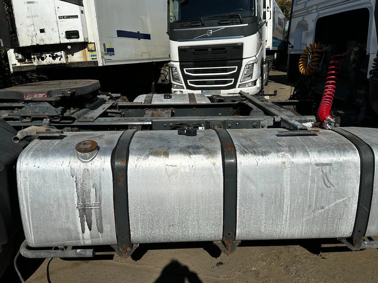 DAF XF 95.480 4X2 Tractor-unit Spring/Air ZF Manual - Vilkikas: foto 5 DAF XF 95.480 4X2 Tractor-unit Spring/Air ZF Manual - Vilkikas: foto 5