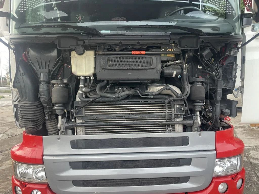 Vilkikas Scania R560 V8 4X2 Tractor-unit Retarder Euro5 Scania R560 V8 4X2 Tractor-unit Retarder Euro5: foto 6