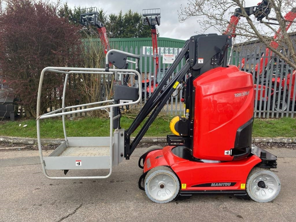 Manitou 100 VJR - Stiebinis keltuvas: foto 1 Manitou 100 VJR - Stiebinis keltuvas: foto 1