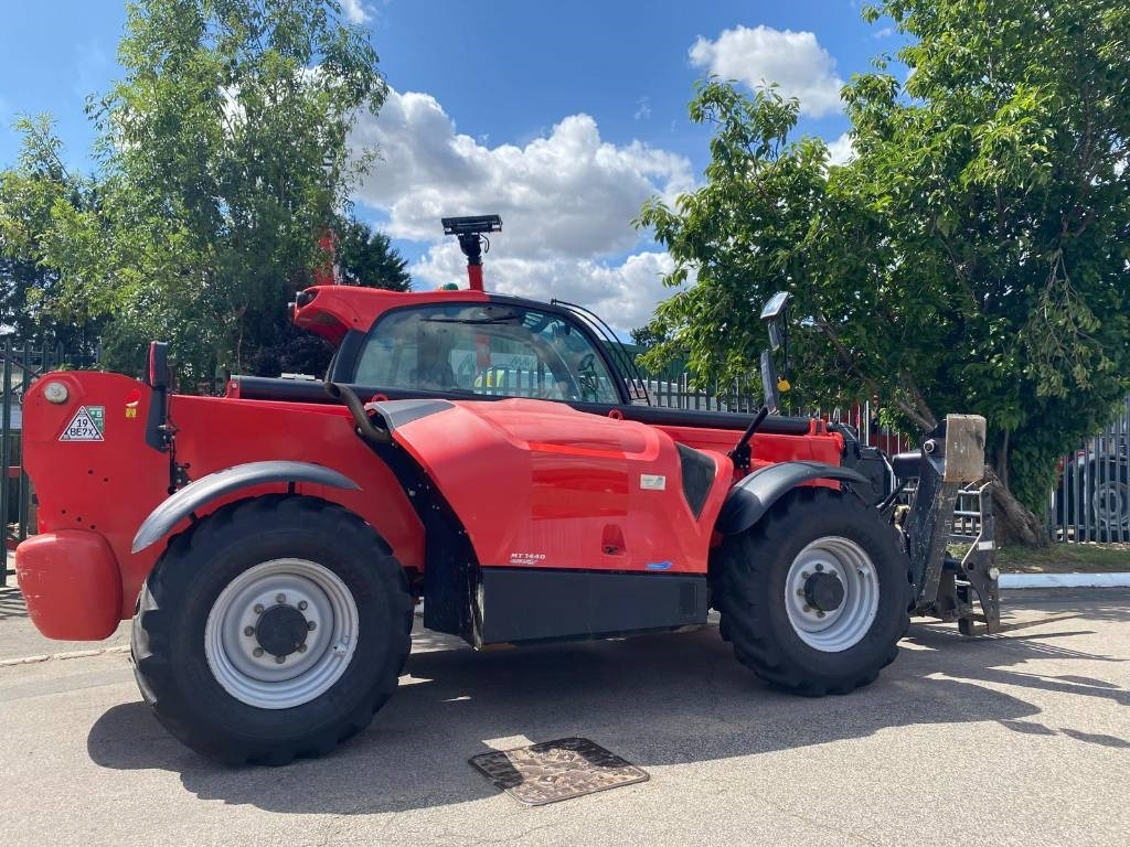 Manitou MT 1440 - Teleskopinis krautuvas: foto 1 Manitou MT 1440 - Teleskopinis krautuvas: foto 1