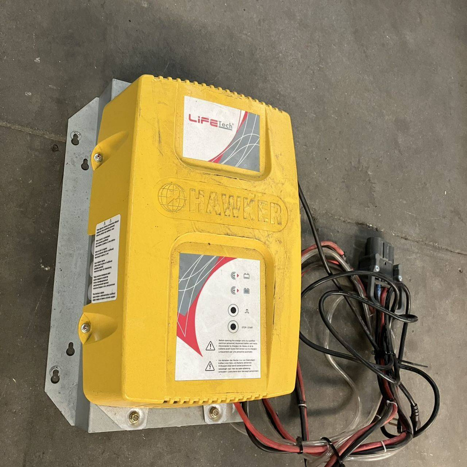 Hawker 24V/60A Life Tech (2) - Atsarginės dalys - Krovimo technika: foto 2 Hawker 24V/60A Life Tech (2) - Atsarginės dalys - Krovimo technika: foto 2