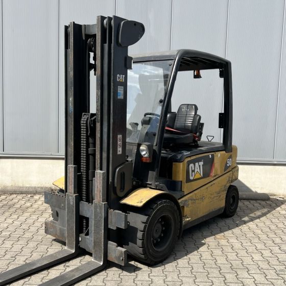 Caterpillar EP50 - Elektrinis krautuvas: foto 1 Caterpillar EP50 - Elektrinis krautuvas: foto 1
