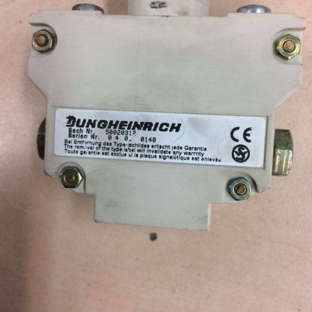 Emergency stop switch - Vairo kolonėlės jungiklis - Krovimo technika: foto 3 Emergency stop switch - Vairo kolonėlės jungiklis - Krovimo technika: foto 3