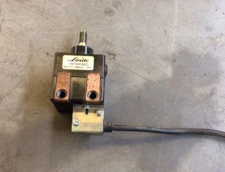 Emergency stop switch for Linde L14-16, Series 372 - Elektros sistema - Krovimo technika: foto 1 Emergency stop switch for Linde L14-16, Series 372 - Elektros sistema - Krovimo technika: foto 1