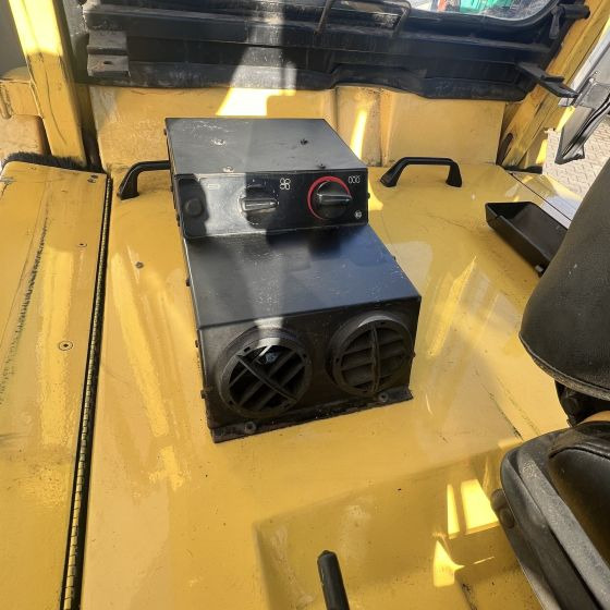 Hyster E4.50XL - Elektrinis krautuvas: foto 5 Hyster E4.50XL - Elektrinis krautuvas: foto 5