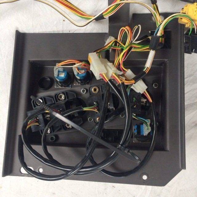 Lever board for Atlet UNN - Elektros sistema - Krovimo technika: foto 3 Lever board for Atlet UNN - Elektros sistema - Krovimo technika: foto 3