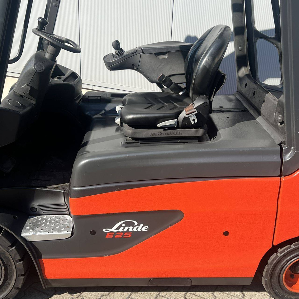 Linde E25L (387) - Elektrinis krautuvas: foto 5 Linde E25L (387) - Elektrinis krautuvas: foto 5
