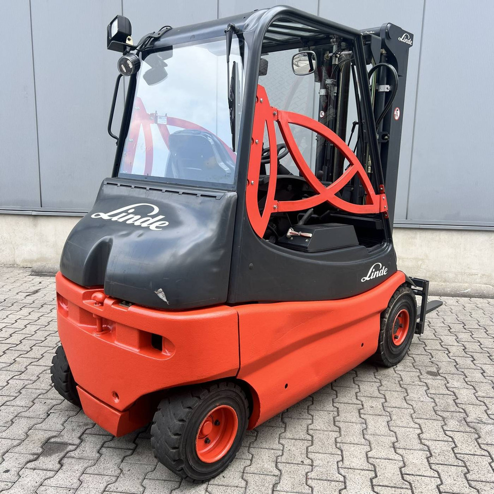 Linde E25S (336-03) - Elektrinis krautuvas: foto 2 Linde E25S (336-03) - Elektrinis krautuvas: foto 2