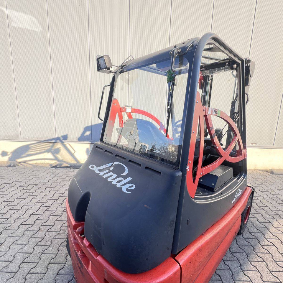 Linde E25S (336-03) - Elektrinis krautuvas: foto 3 Linde E25S (336-03) - Elektrinis krautuvas: foto 3
