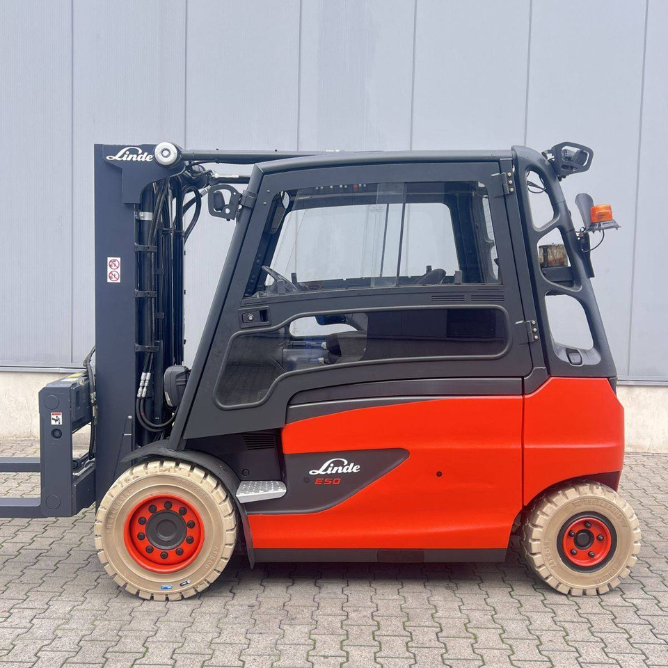 Linde E50/600L (388) LOW - Elektrinis krautuvas: foto 2 Linde E50/600L (388) LOW - Elektrinis krautuvas: foto 2