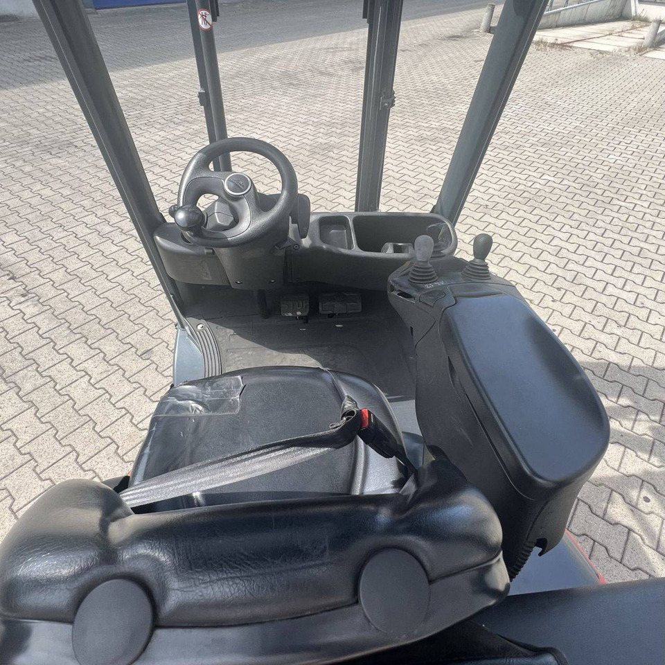 Linde H18T (391-02) EVO - Dujinis krautuvas: foto 5 Linde H18T (391-02) EVO - Dujinis krautuvas: foto 5
