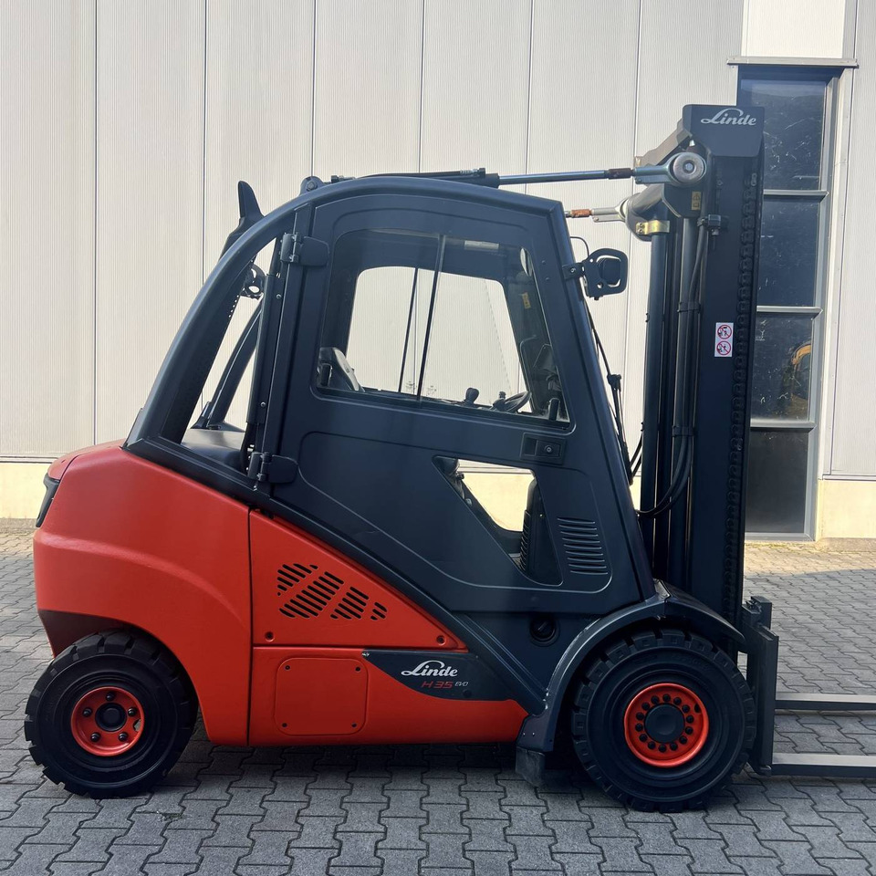 Linde H35D (393) EVO - Dyzelinis krautuvas: foto 2 Linde H35D (393) EVO - Dyzelinis krautuvas: foto 2