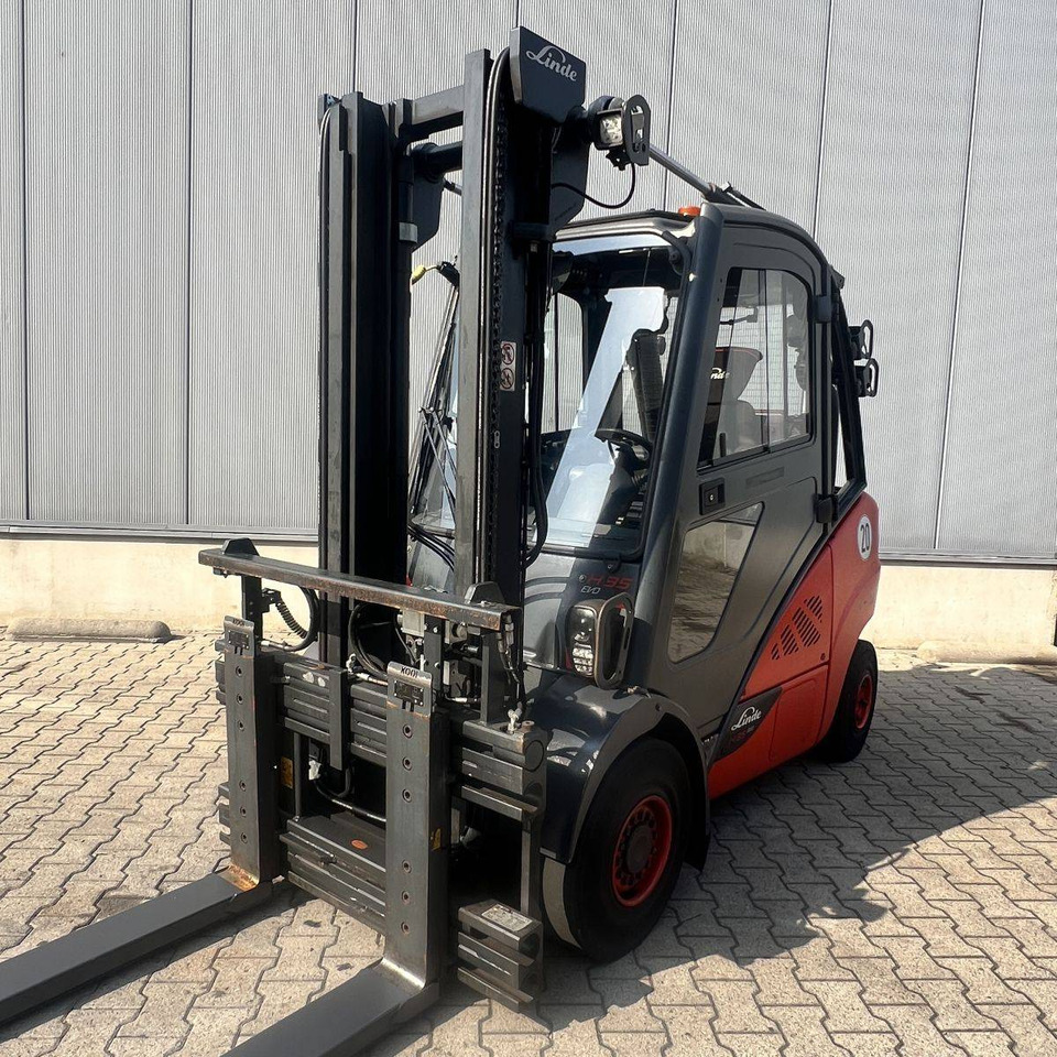 Linde H35T (393-02) EVO - Dujinis krautuvas: foto 1 Linde H35T (393-02) EVO - Dujinis krautuvas: foto 1
