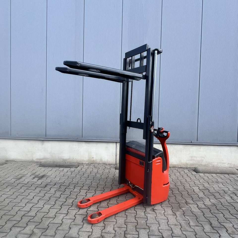 Linde L10 (379) - Keltuvas: foto 4 Linde L10 (379) - Keltuvas: foto 4