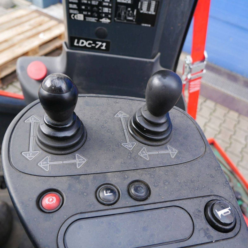 Linde R17XHD (116-03) - Krautuvas su šakėmis: foto 5 Linde R17XHD (116-03) - Krautuvas su šakėmis: foto 5