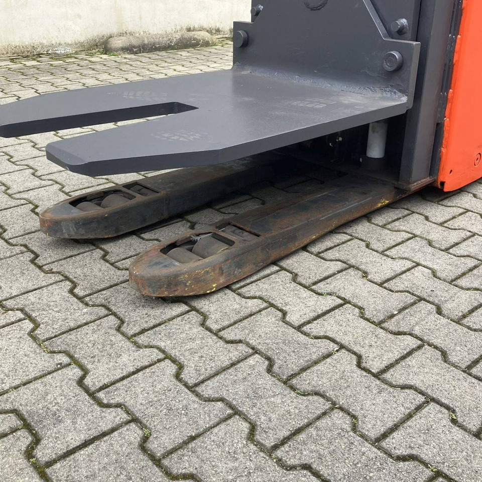 Linde T20X (1152) Rotabatt - Padėklų krautuvas: foto 5 Linde T20X (1152) Rotabatt - Padėklų krautuvas: foto 5