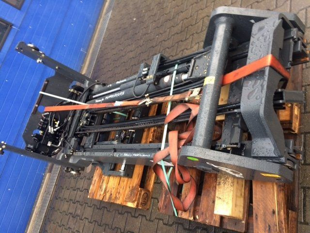 Triplex Mast 4.890 mm for Linde Reachtruck BR 1120 - Padargas - Krovimo technika: foto 1 Triplex Mast 4.890 mm for Linde Reachtruck BR 1120 - Padargas - Krovimo technika: foto 1