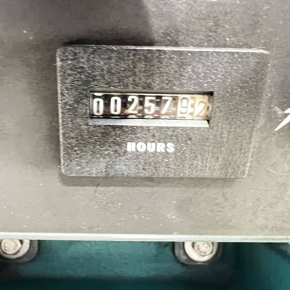 Tennant T5 - Grindų plovimo mašina: foto 5 Tennant T5 - Grindų plovimo mašina: foto 5