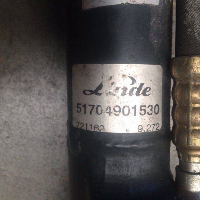 Tilt cylinder 806 mm - Hidraulinis cilindras - Krovimo technika: foto 2 Tilt cylinder 806 mm - Hidraulinis cilindras - Krovimo technika: foto 2