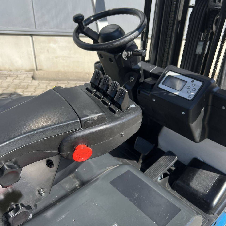 Unicarriers AG1N1L16Q - Elektrinis krautuvas: foto 4 Unicarriers AG1N1L16Q - Elektrinis krautuvas: foto 4
