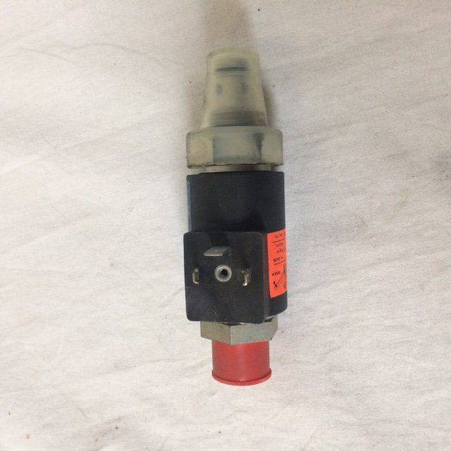 Valve for Caterpillar - Hidraulinis vožtuvas - Krovimo technika: foto 1 Valve for Caterpillar - Hidraulinis vožtuvas - Krovimo technika: foto 1