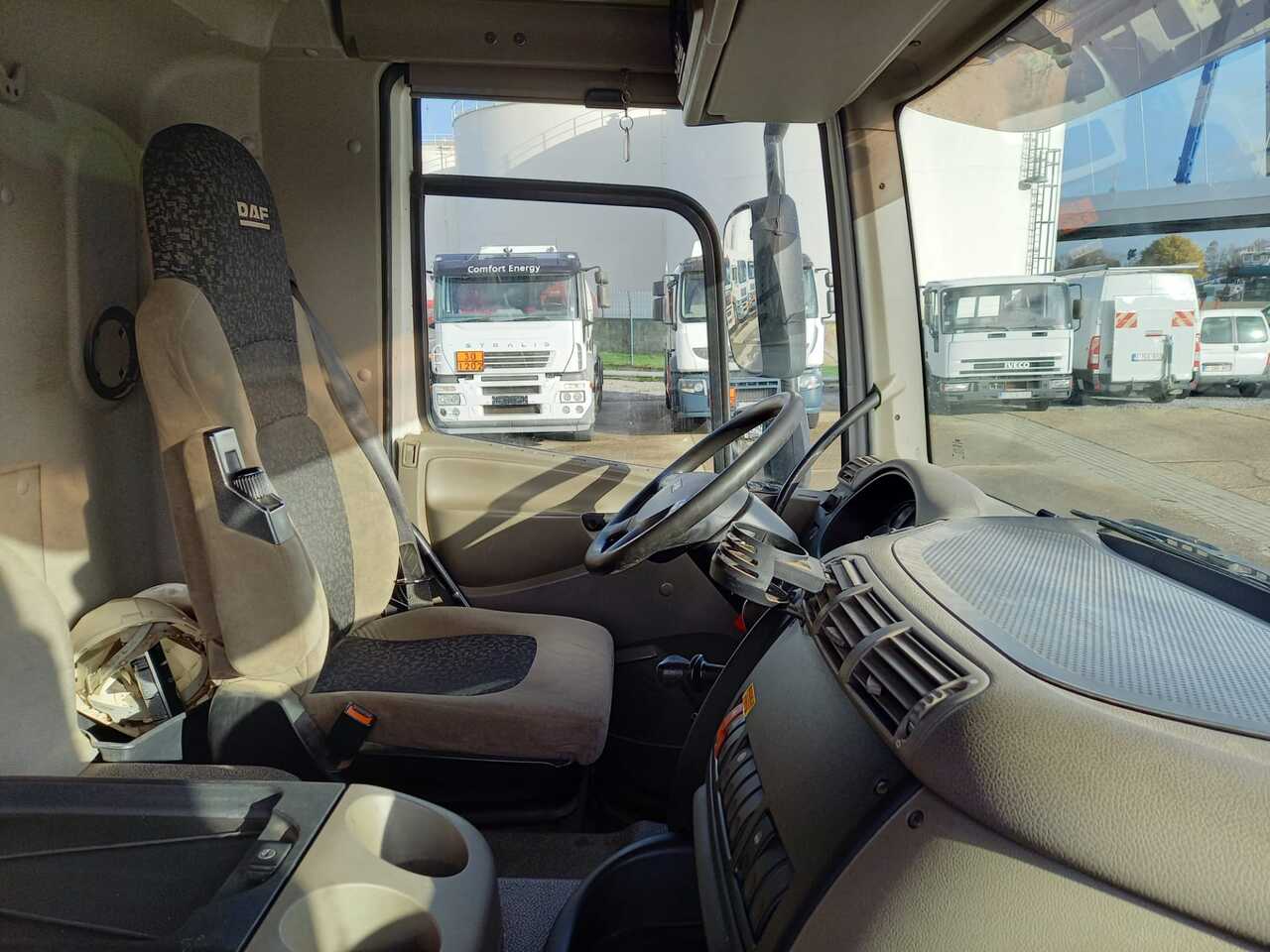 DAF CF85 - Autocisterna: foto 4 DAF CF85 - Autocisterna: foto 4