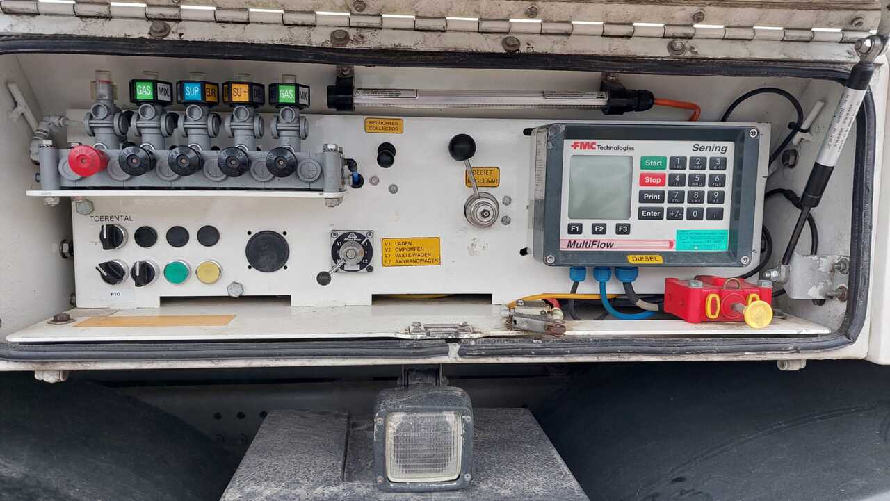 Autocisterna DAF XF: foto 13 Autocisterna DAF XF: foto 13