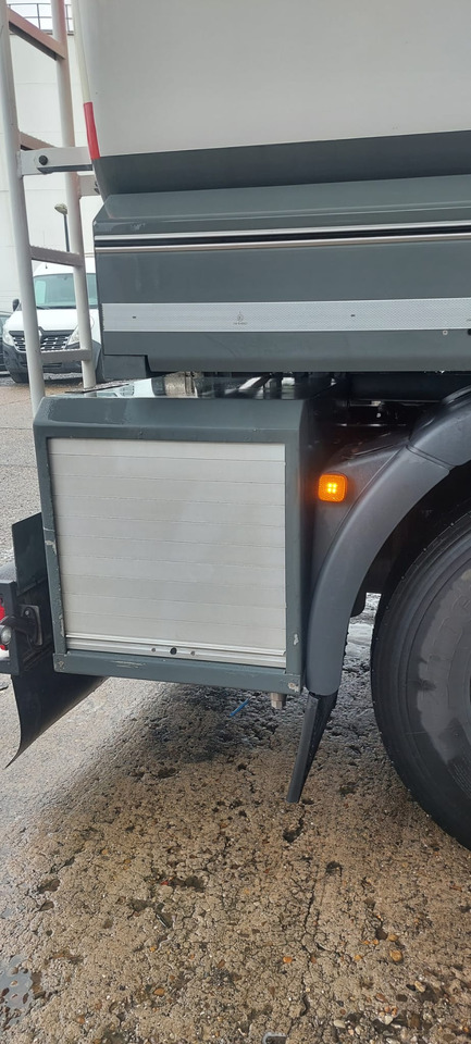 MAN TGS - Autocisterna: foto 5 MAN TGS - Autocisterna: foto 5