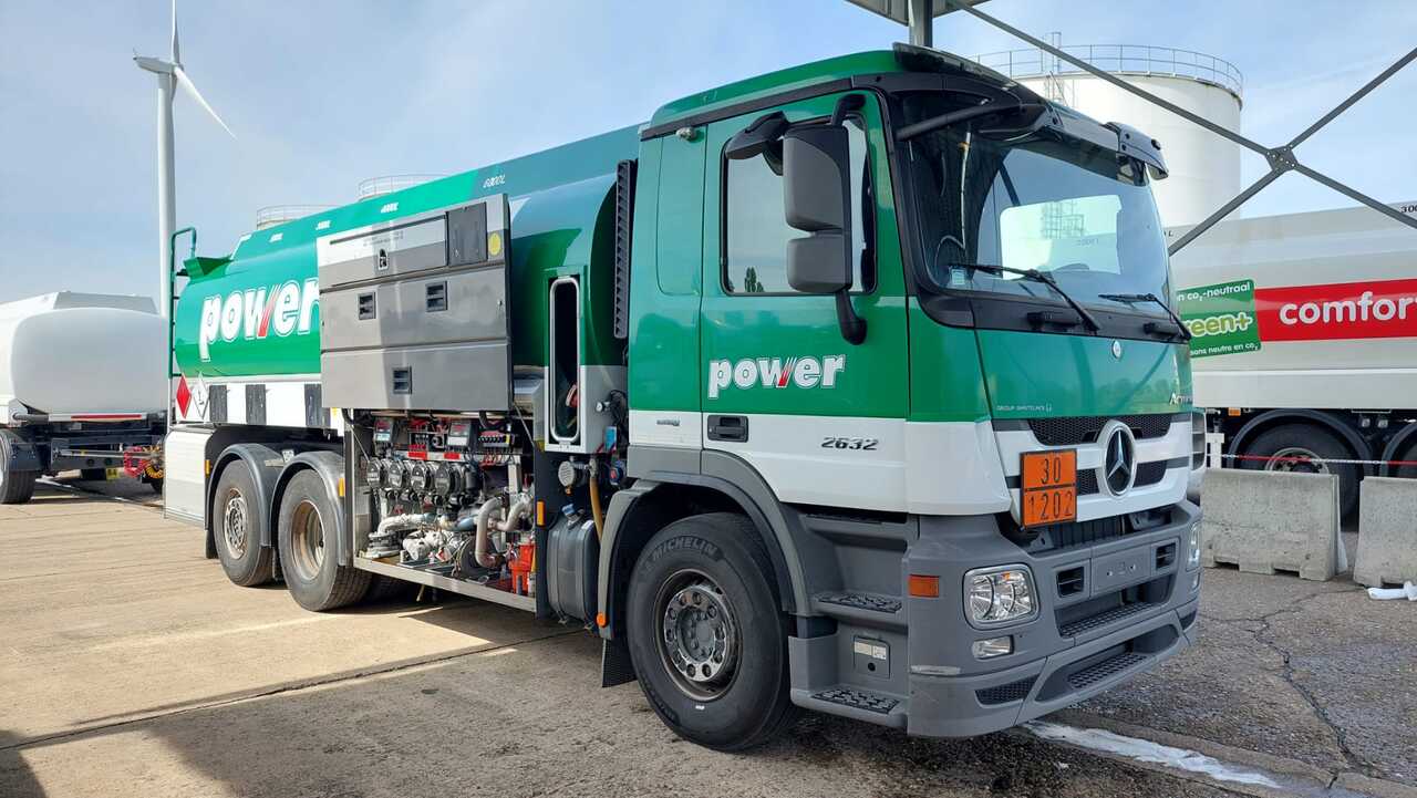 MERCEDES ACTROS - Autocisterna: foto 5 MERCEDES ACTROS - Autocisterna: foto 5