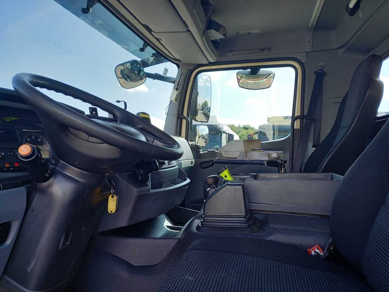 MERCEDES AXOR - Autocisterna: foto 2 MERCEDES AXOR - Autocisterna: foto 2