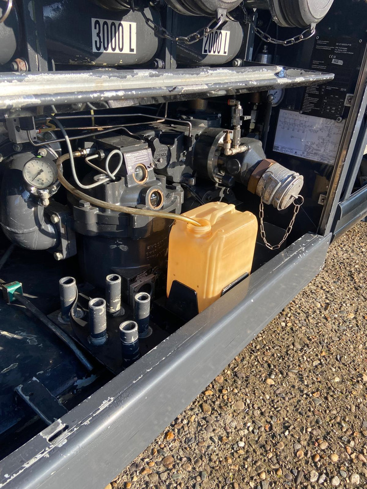 SCANIA P410 - Autocisterna: foto 5 SCANIA P410 - Autocisterna: foto 5