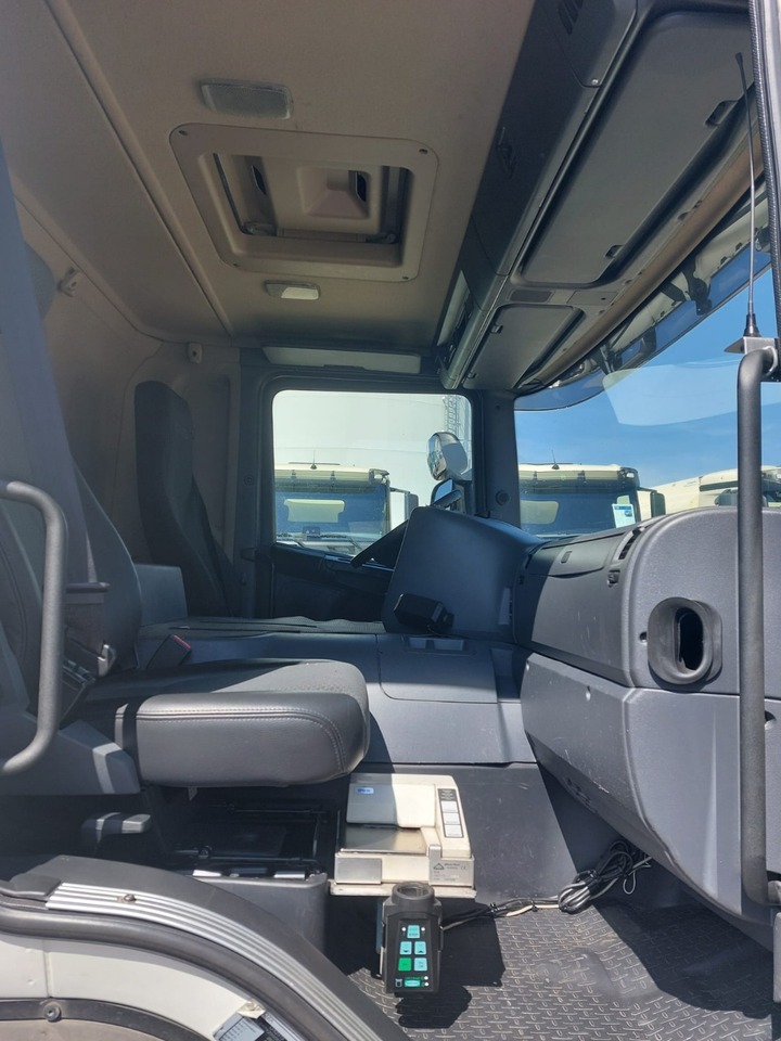 SCANIA PRT - Autocisterna: foto 3 SCANIA PRT - Autocisterna: foto 3