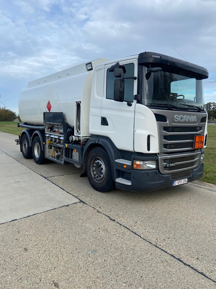 SCANIA PRT - Autocisterna: foto 1 SCANIA PRT - Autocisterna: foto 1