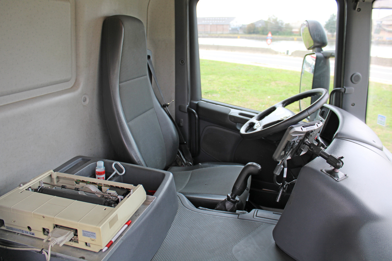 Scania P360 - Autocisterna: foto 5 Scania P360 - Autocisterna: foto 5