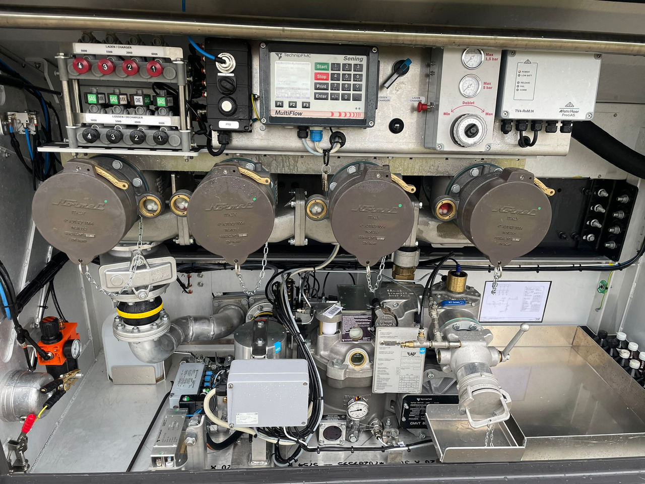 Autocisterna VOLVO FM: foto 8