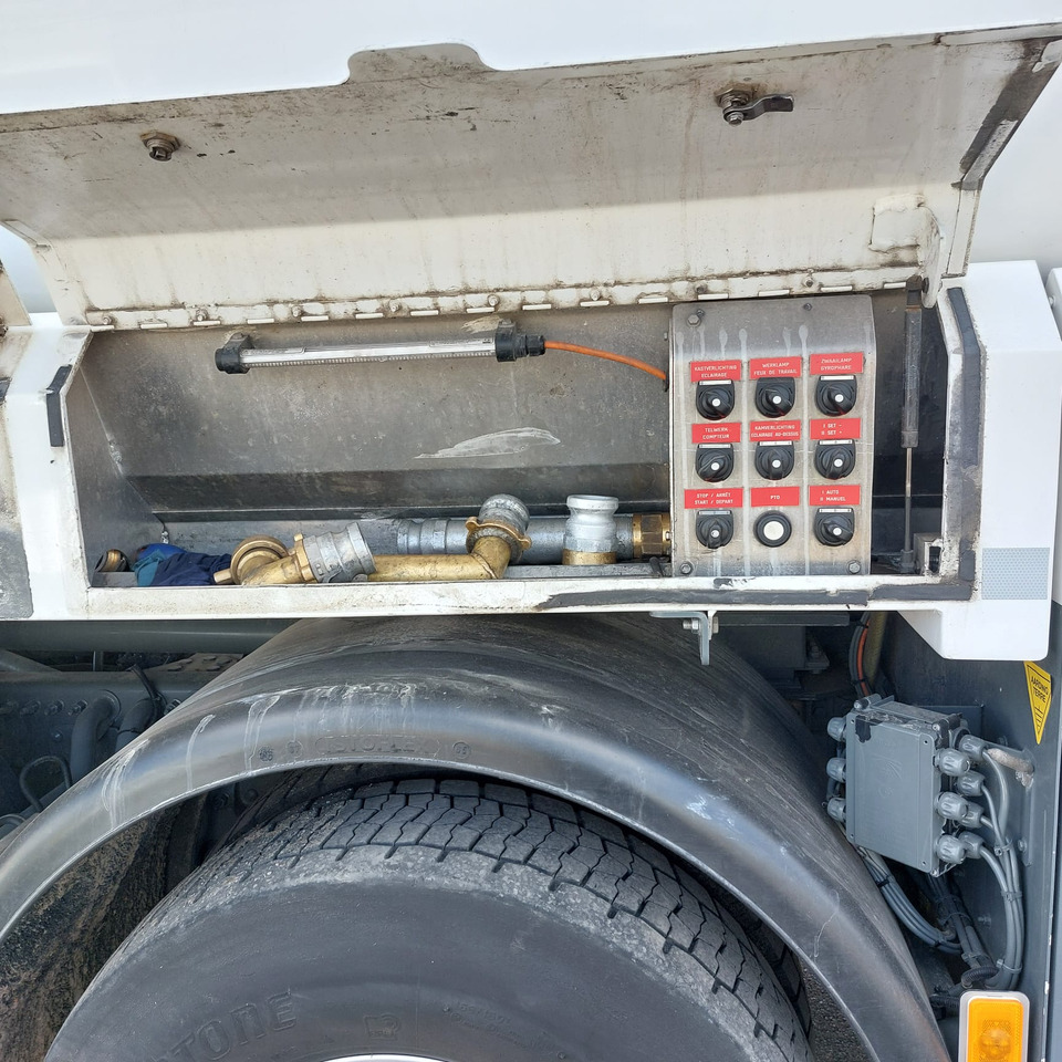 Autocisterna VOLVO FM: foto 11