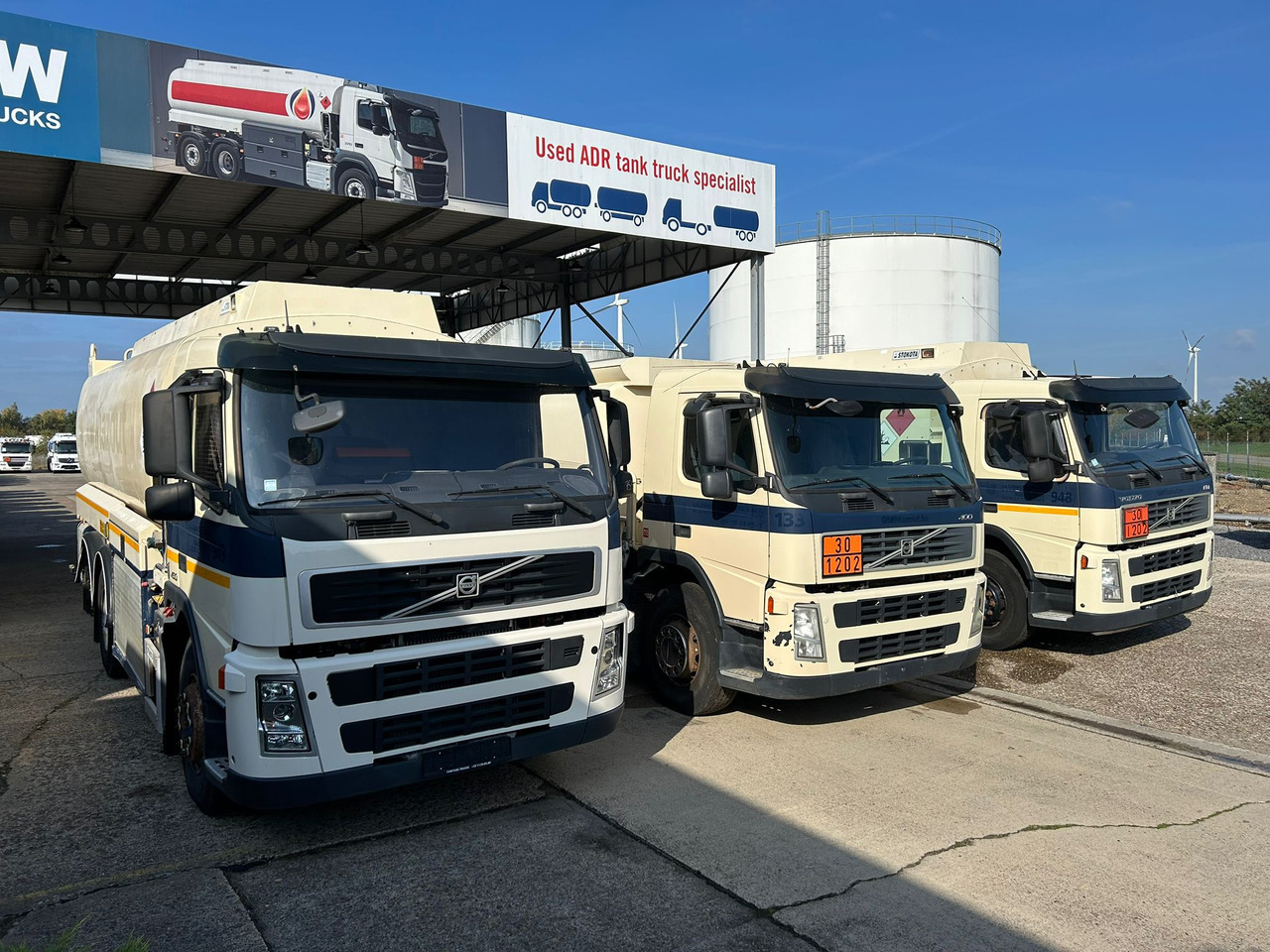 VOLVO FM (lot of 3) - Autocisterna: foto 3 VOLVO FM (lot of 3) - Autocisterna: foto 3