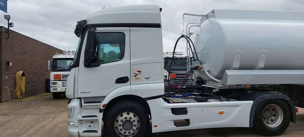 MERCEDES Actros - Vilkikas: foto 5 MERCEDES Actros - Vilkikas: foto 5