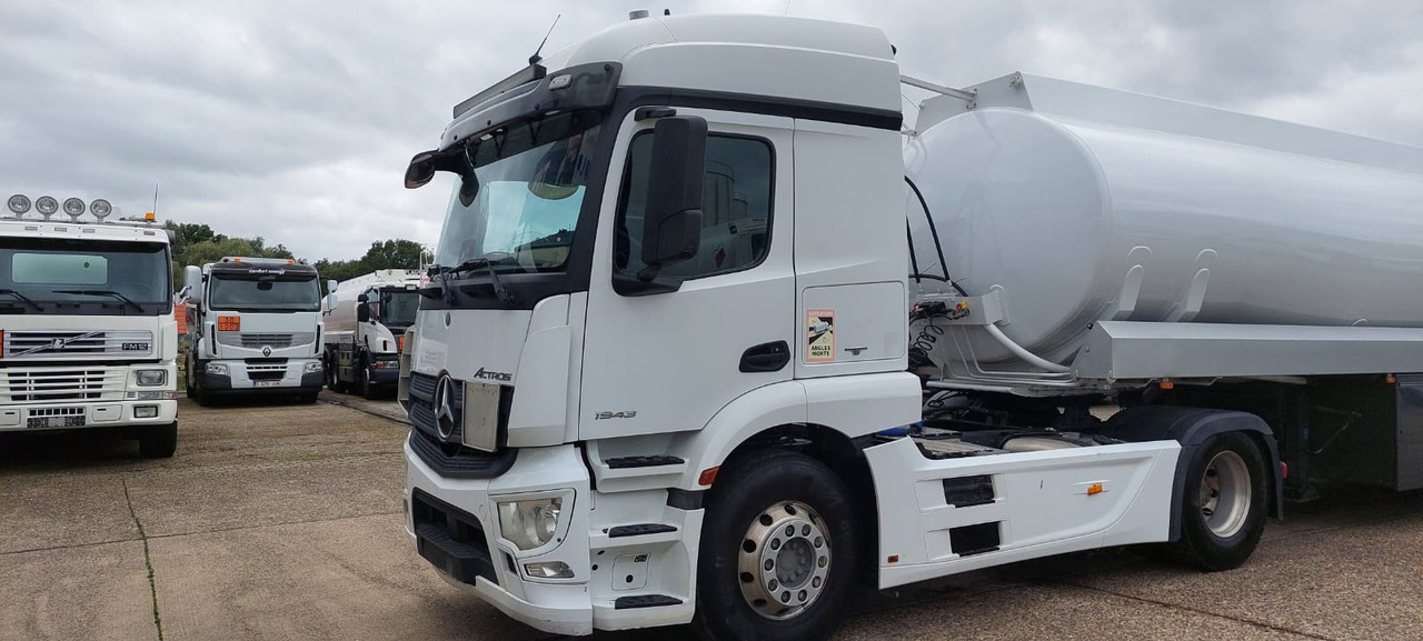MERCEDES Actros - Vilkikas: foto 1 MERCEDES Actros - Vilkikas: foto 1