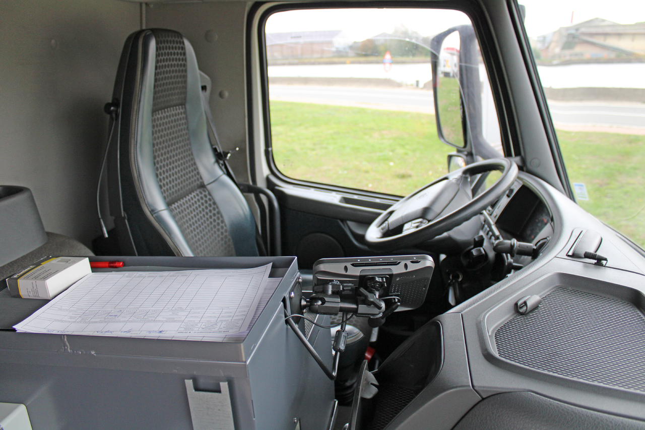Volvo FM - Autocisterna: foto 3 Volvo FM - Autocisterna: foto 3