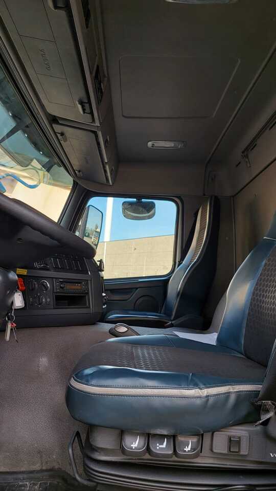 Volvo FMFH - Autocisterna: foto 3 Volvo FMFH - Autocisterna: foto 3