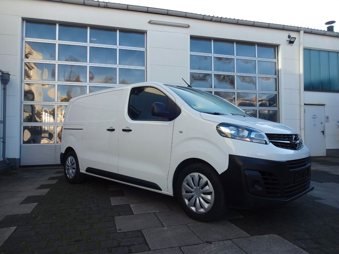 Opel Opel 5 x Vivaro Kasten L1H1, Klima, PDC, - Mažas furgonas: foto 5 Opel Opel 5 x Vivaro Kasten L1H1, Klima, PDC, - Mažas furgonas: foto 5