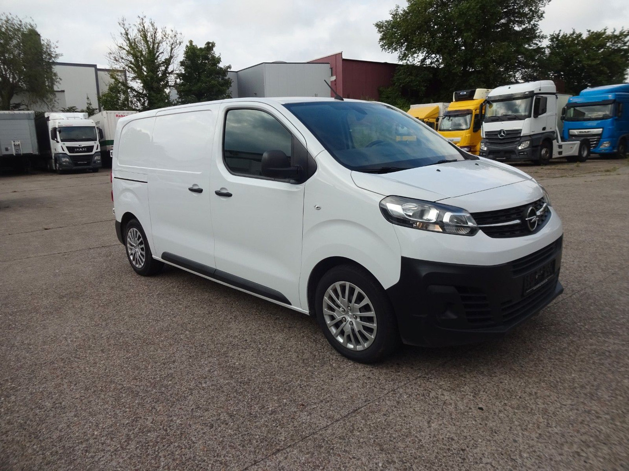 Opel Vivaro Kasten L1H1, Klima, PDC, Tempomat - Mažas furgonas: foto 1 Opel Vivaro Kasten L1H1, Klima, PDC, Tempomat - Mažas furgonas: foto 1